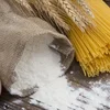 1. Abrëll: Wéi huet alles ugefaangen? | © Bigstock / Kesu01