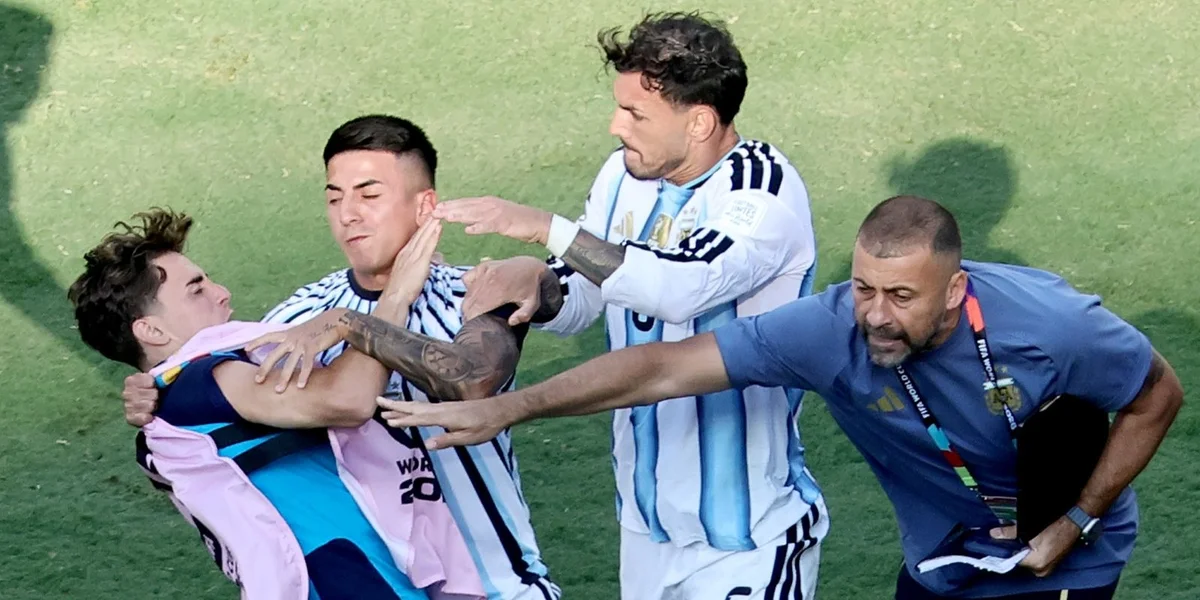10 Matcher Spär fir den Argentinier Paredes no Aggressioune bei der WM-Finall | © EPA/RONALD WITTEK