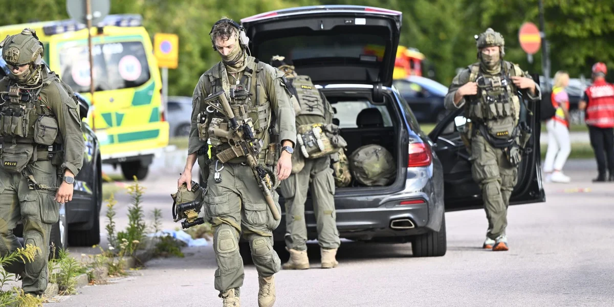 Een Doudege bei enger Attack mat engem Schwäert an enger schweedescher Schoul  | © EPA/Fredrik Sandberg SWEDEN OUT