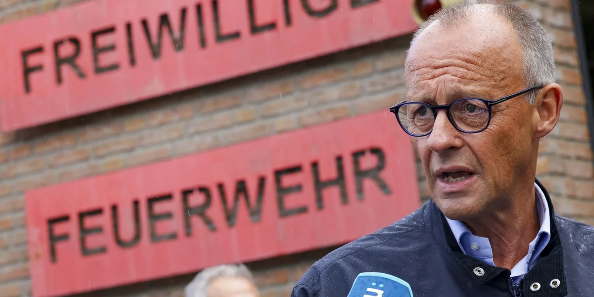 Friedrich Merz nennt d'Bëschbränn eng Konsequenz vum Klimawandel - Kritik vu WWF | © EPA/CHRISTOPHER NEUNDORF