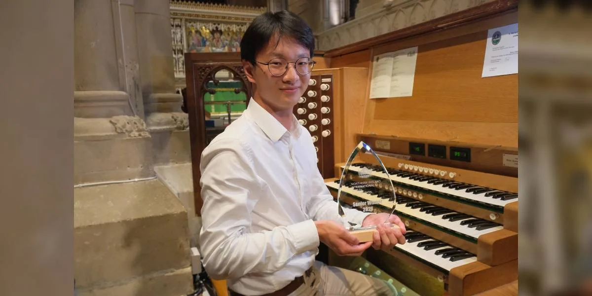 Lëtzebuerger Tingshuo Yang gewënnt Uergelconcours an Nordirland | © Liam McArdie / Quell: www.niioc.com
