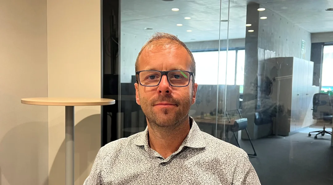 Gittarist | © radio100,7